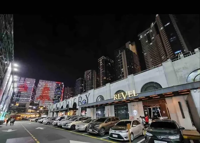 2br 2tb Uptown Parksuites Bgc Balcony,fast Wifi,washer *