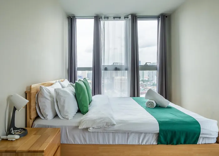 2br 2tb Uptown Parksuites Bgc Balcony,fast Wifi,washer * Manila
