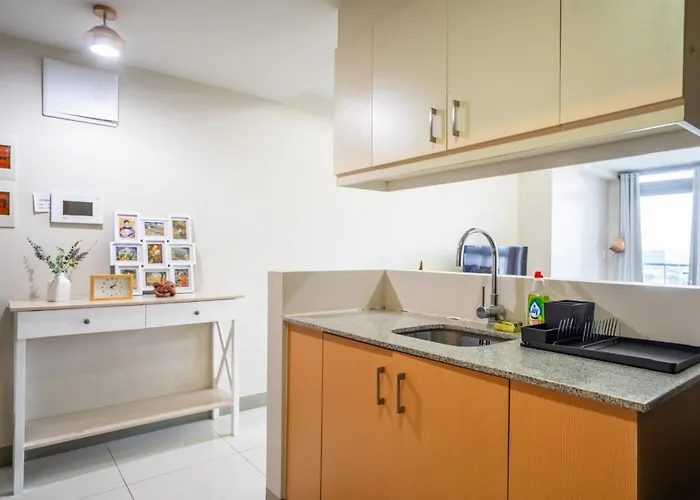 Apartamento 2br 2tb Uptown Parksuites Bgc Balcony,fast Wifi,washer