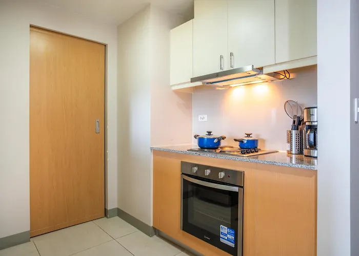 Apartamento 2br 2tb Uptown Parksuites Bgc Balcony,fast Wifi,washer