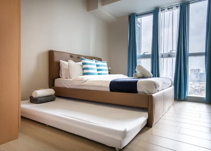 Apartamento 2br 2tb Uptown Parksuites Bgc Balcony,fast Wifi,washer *