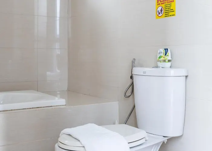 2br 2tb Uptown Parksuites Bgc Balcony,fast Wifi,washer *