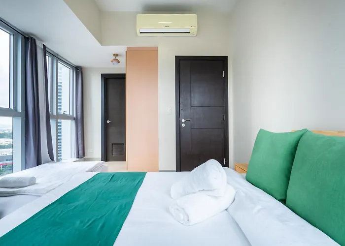 2br 2tb Uptown Parksuites Bgc Balcony,fast Wifi,washer Apartamento *