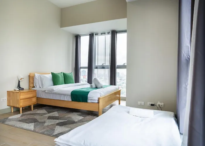 2br 2tb Uptown Parksuites Bgc Balcony,fast Wifi,washer Apartamento