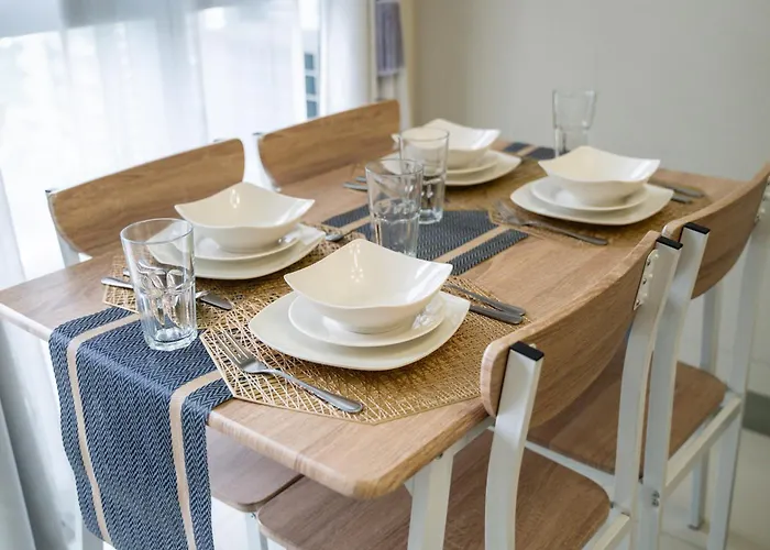 2br 2tb Uptown Parksuites Bgc Balcony,fast Wifi,washer Apartamento *